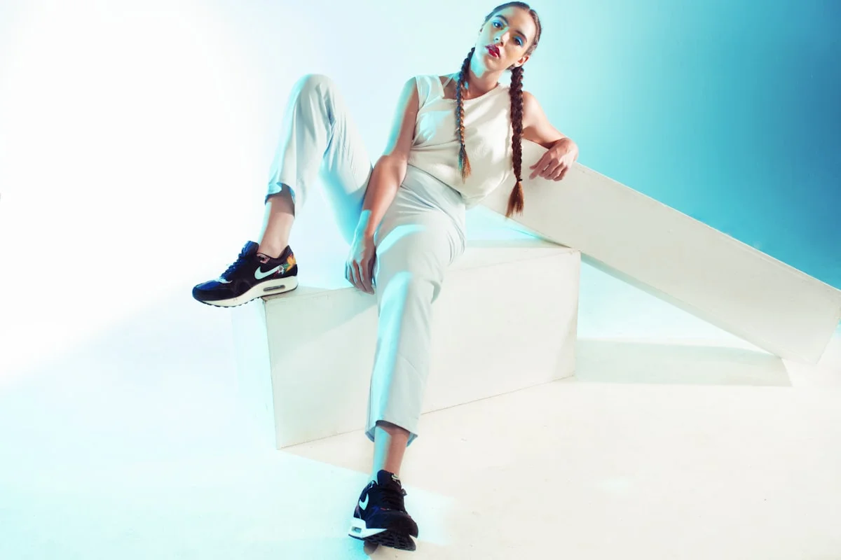 Contemporary fashion styling