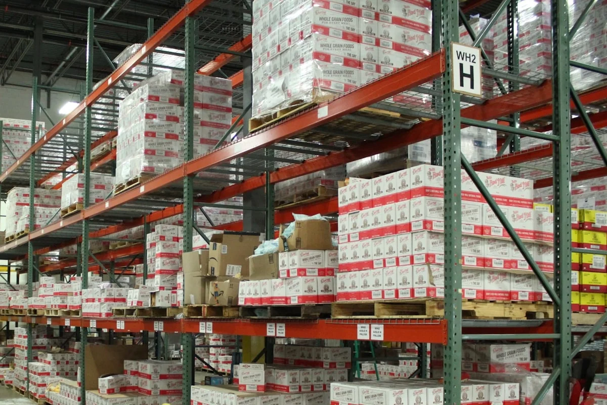 Retail and storage shelf systems