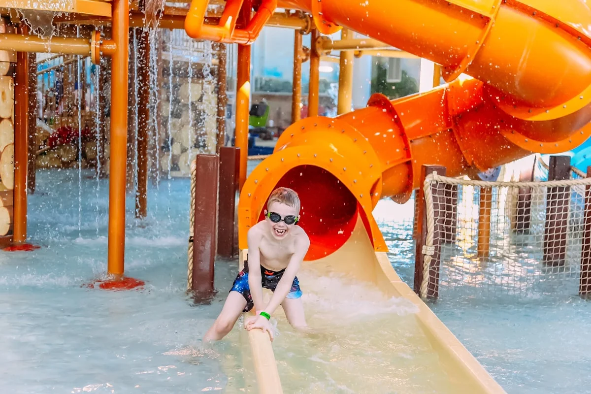 Spiral water slide attraction